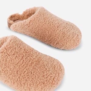 Intentionally Blank Apres Slippers